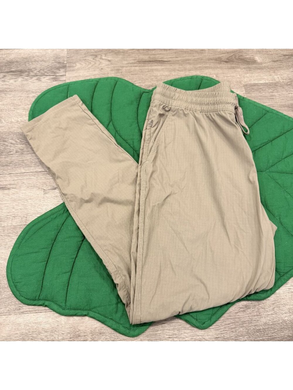 All In Motion Mens Medium Tan Athletic Pants